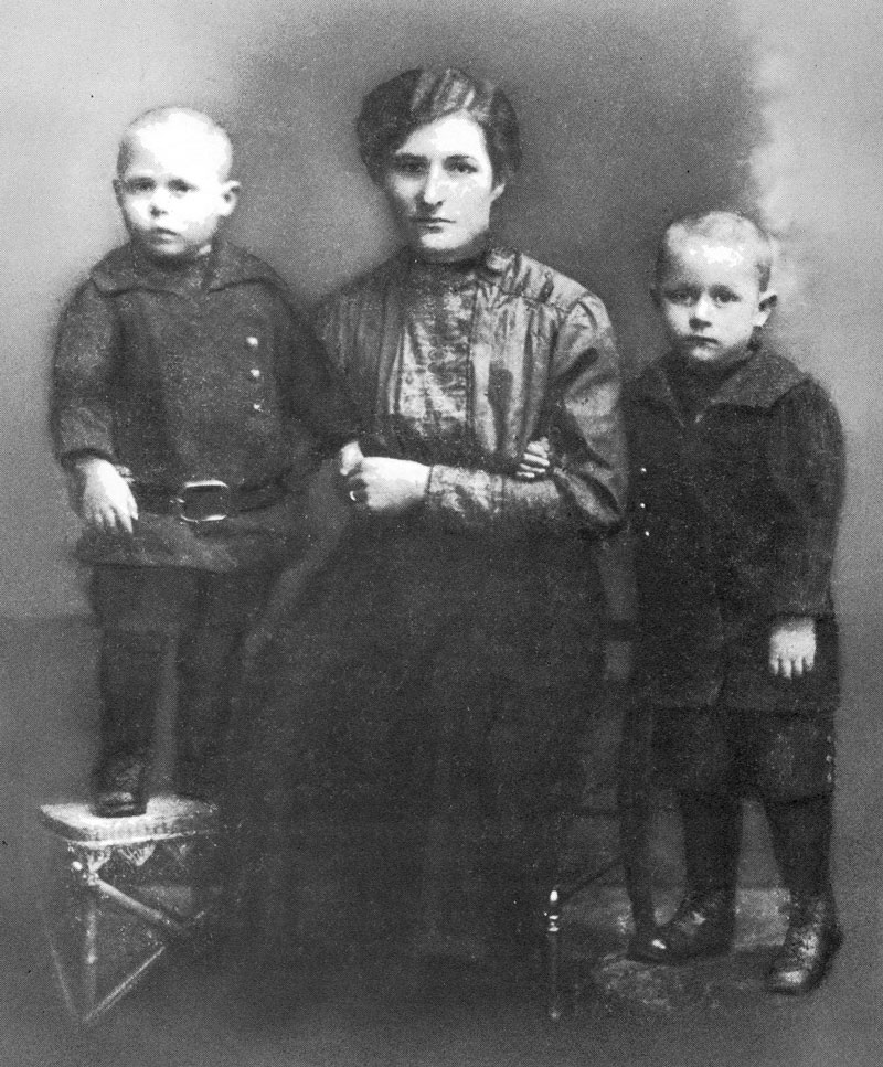 Photo of Bill, his mother and brother Paul taken in Berlin in 1917